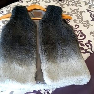 💞💞 Zara girls faux fur vest💞💞